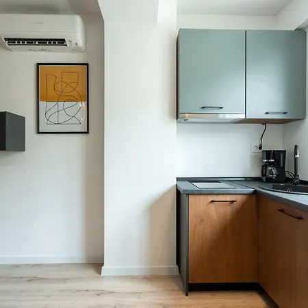 Vibrant Color-pop At Ivory Appartement